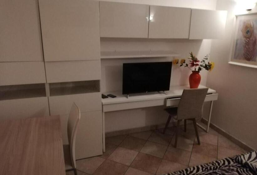 اتاق لوکس, Camere Anna