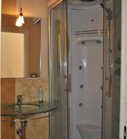 جناح ديلوكس, B&b Teatro Bellini