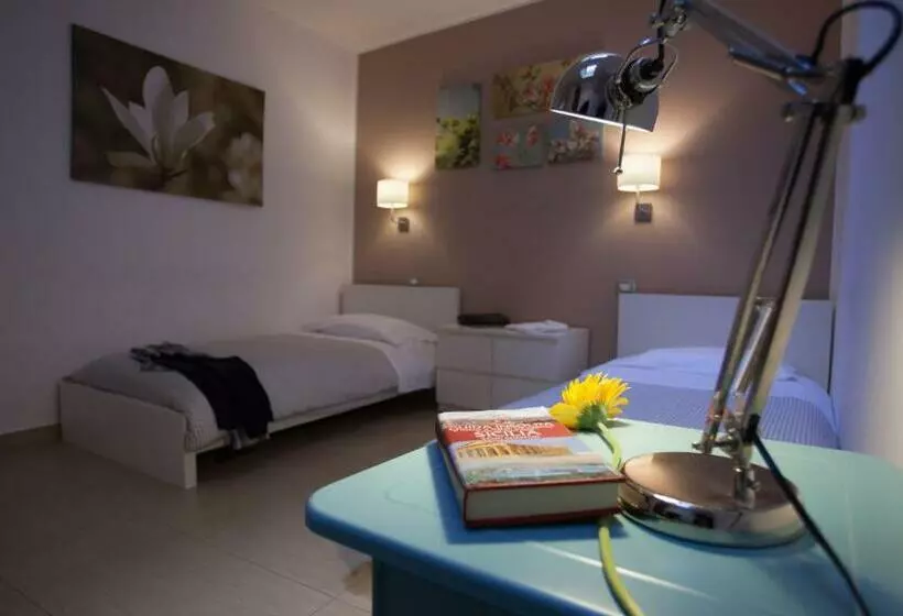 اتاق لوکس, B&b Trio D Archi La Pilozza Infiorata