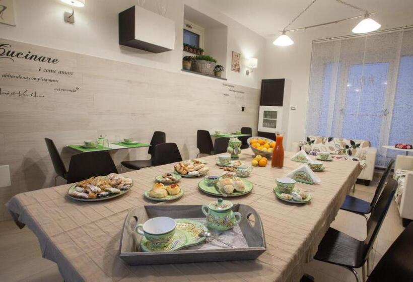 اتاق لوکس, B&b Trio D Archi  La Pilozza Infiorata