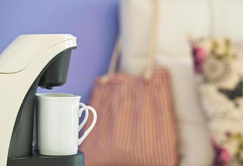 Номер Deluxe, Camara