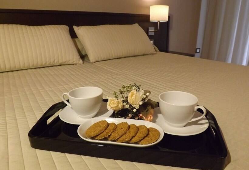 اتاق لوکس با بالکن, La Maison Des Reves