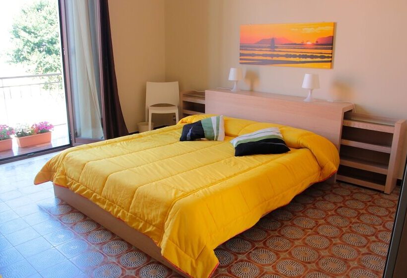 스탠다드 트리플 룸, Cafisu Bed & Breakfast