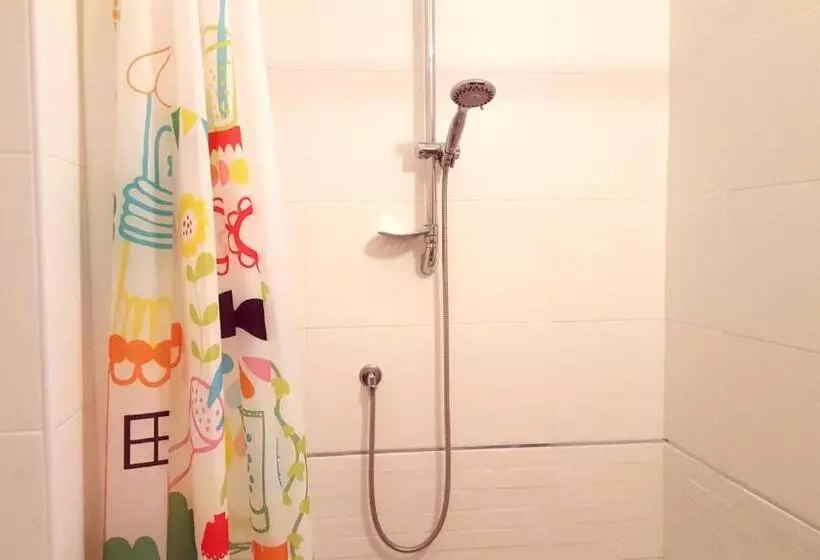اتاق استاندارد یک نفره, Hostel Mancini Naples