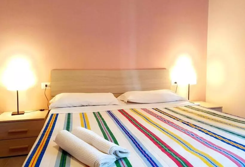 اتاق استاندارد یک نفره, Hostel Mancini Naples