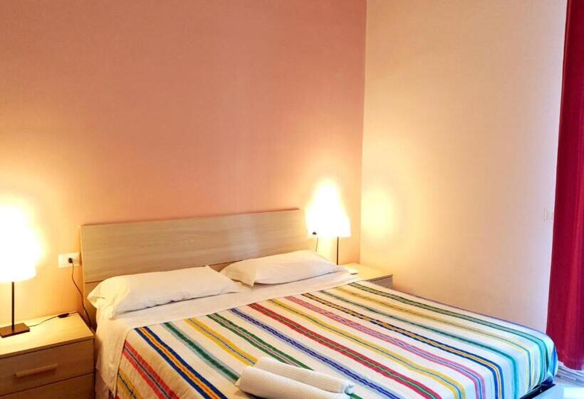 اتاق استاندارد یک نفره, Hostel Mancini Naples