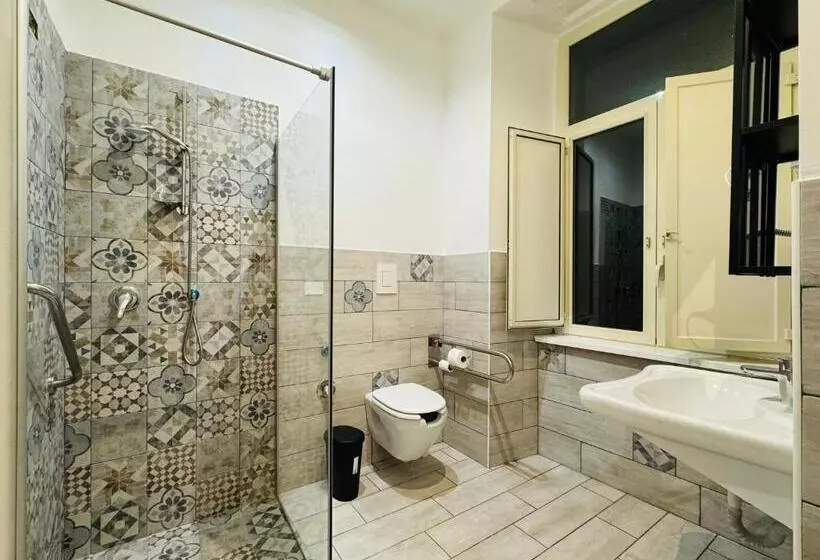 اتاق استاندارد سه نفره, Hostel Mancini Naples