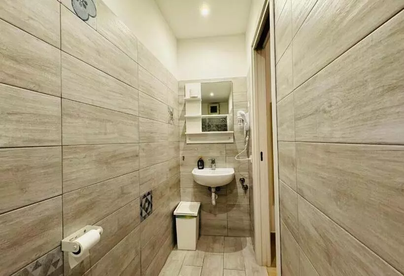 اتاق استاندارد چهار تخته, Hostel Mancini Naples