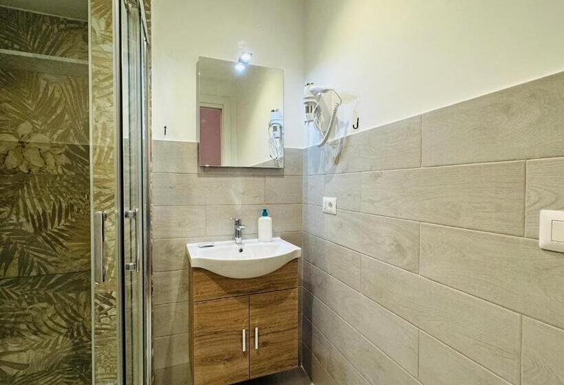 اتاق استاندارد, Hostel Mancini Naples