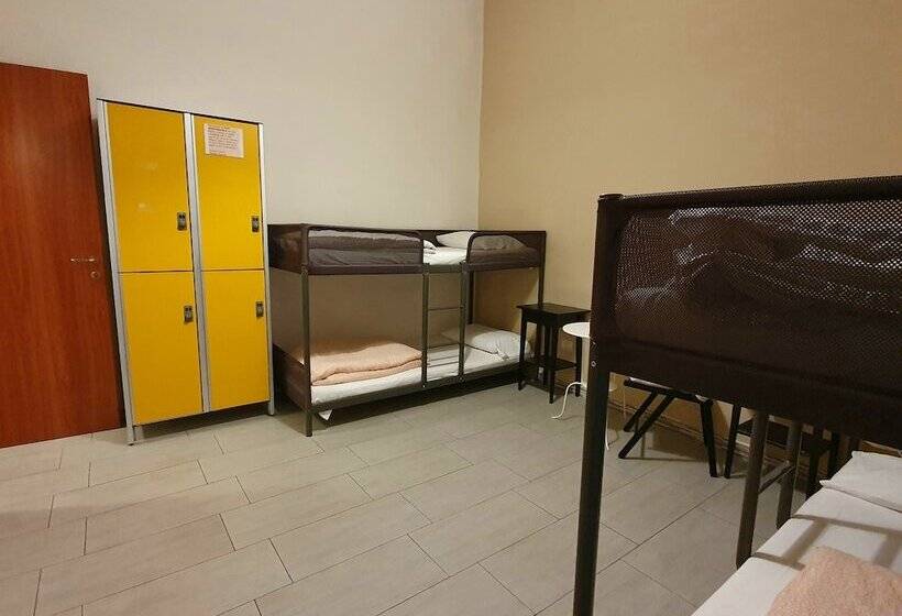 اتاق استاندارد چهار تخته, Hostel Mancini Naples