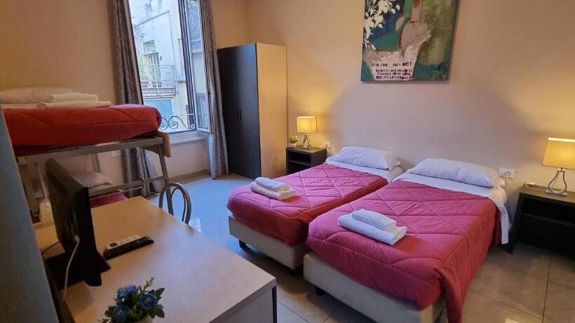 اتاق استاندارد چهار تخته, Mosaic