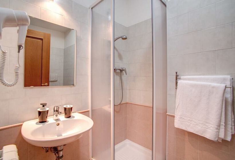 اتاق استاندارد چهار تخته, Mosaic