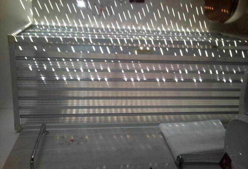 Номер Стандарт Индивидуальный, Bristol