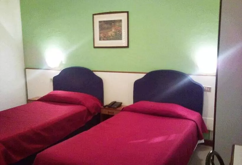 اتاق استاندارد, Bristol