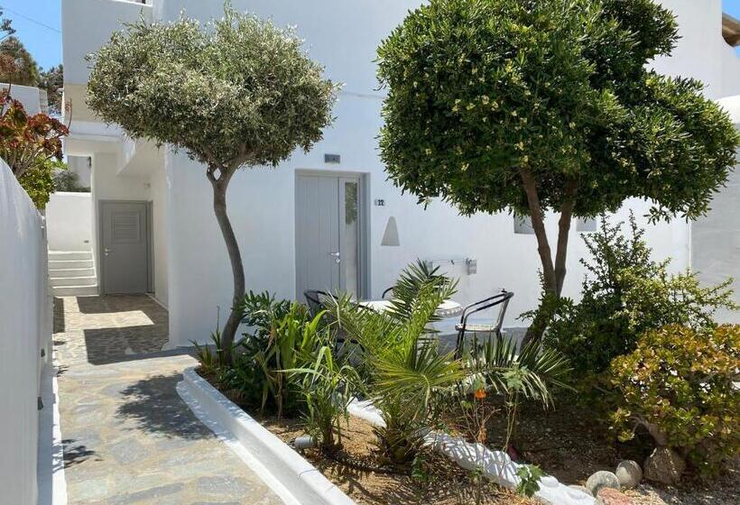 이코노미 룸, Zisis Pension