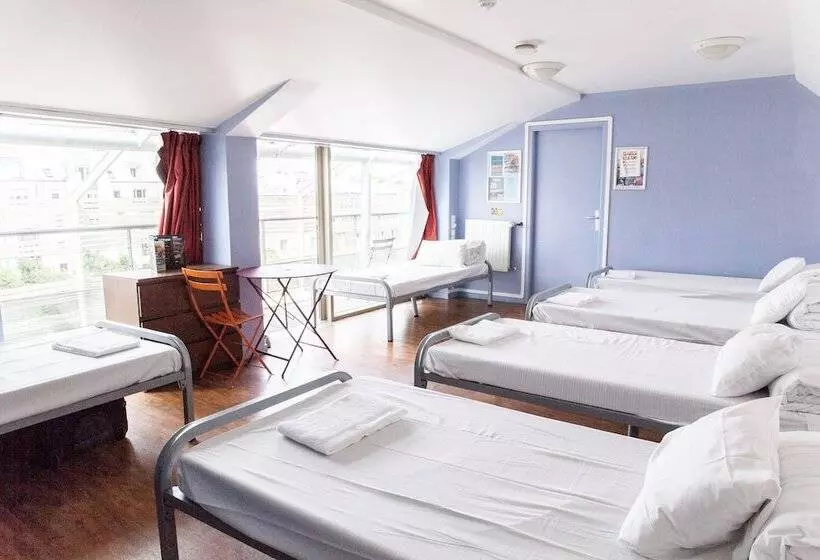 Lit en Chambre Commune, St Christopher S Inn Paris Canal