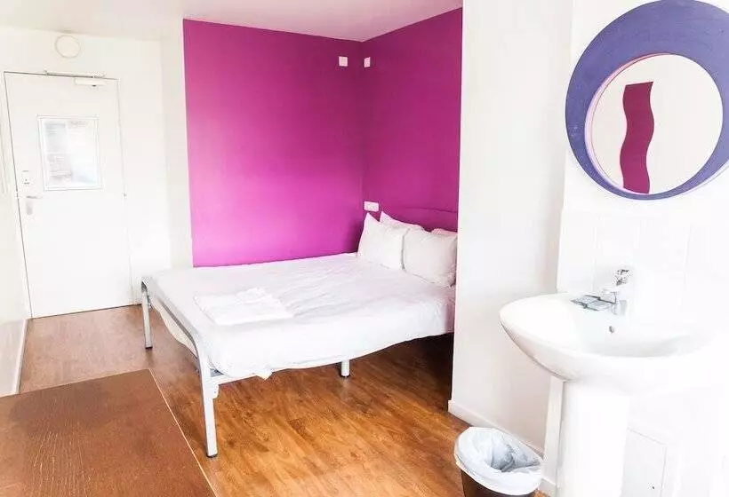 Chambre Standard, St Christopher S Inn Paris Canal