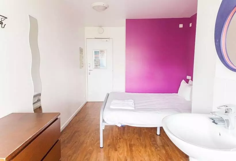 Chambre Standard, St Christopher S Inn Paris Canal
