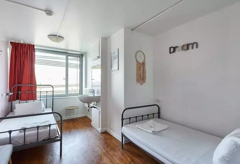 Chambre Standard, St Christopher S Inn Paris Canal