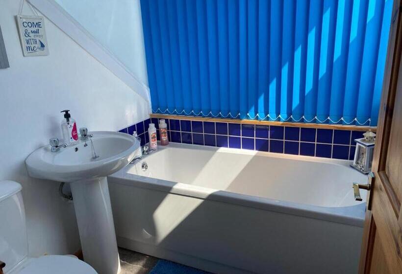 غرفة ديلوكس سرير كينج, Thorncroft B&b   Adults Only