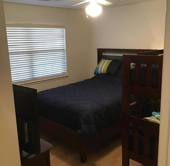 جناح غرفتين نوم, Heart Of Branson