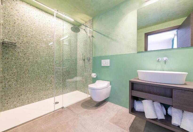 اتاق لوکس, Natiia Relais Adults Only