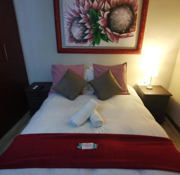 디럭스 스튜디오, Dawati La Jua