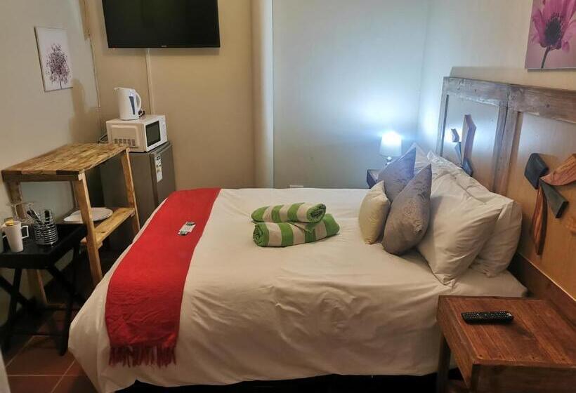 Quarto Estandar Banheiro Compartilhado, Dawati La Jua