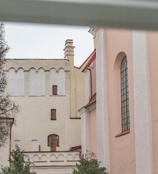 اتاق استاندارد, St Casimir Apartments