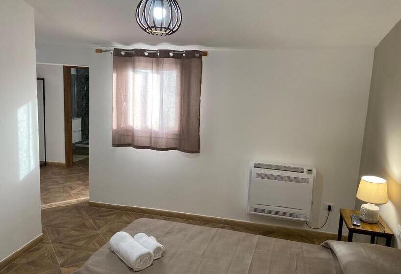 Quarto Estandar com Terraço, Dream Corleone One