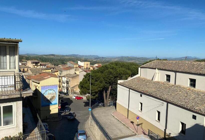 Quarto Estandar com Terraço, Dream Corleone One