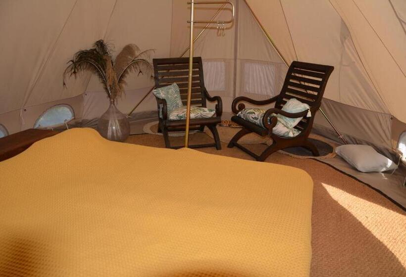 Standard Tent, La Grande Jaougue