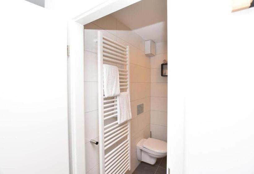 Appartamento Attico 1 Camera da letto, Boardinghouse Henschelstraße