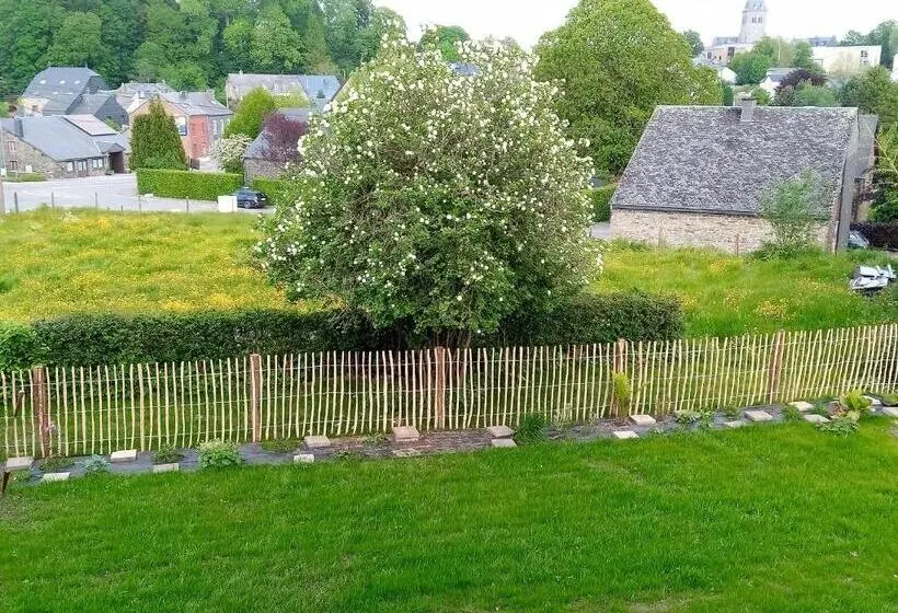 スイート(家族用), ô Mont Des Rnauds