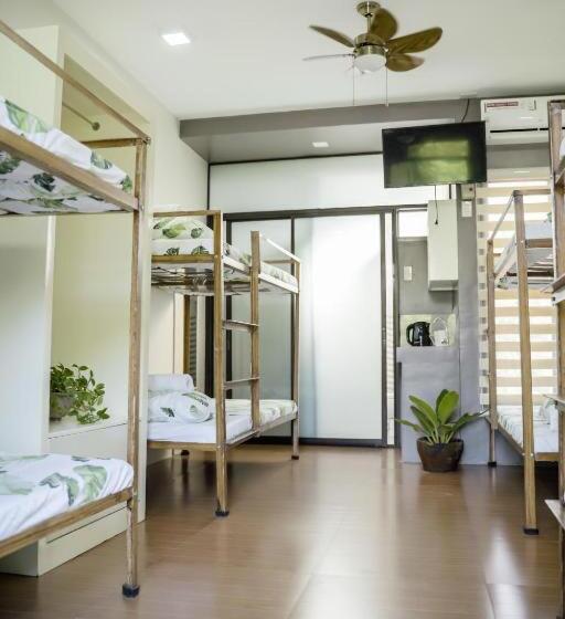 استودیوی سوپریور, Denville Residences