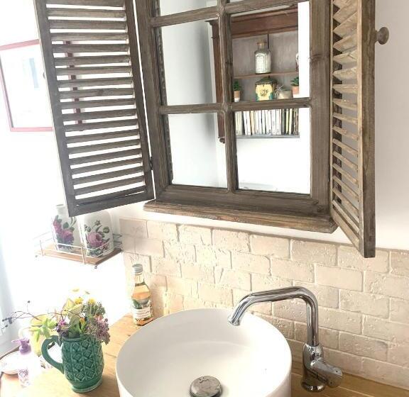 Номер Стандарт, Maison Léontine