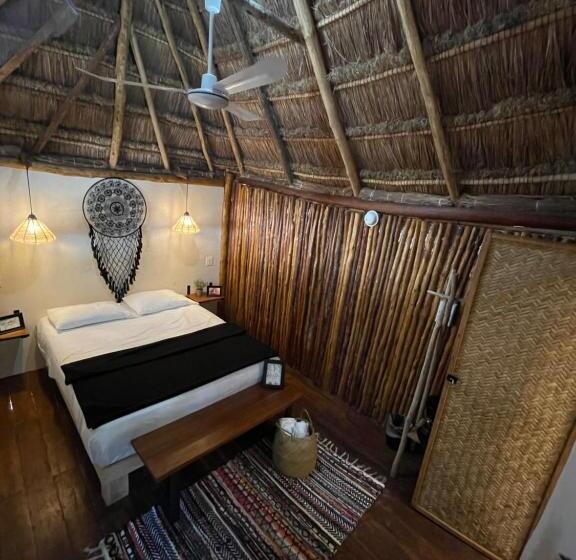 Номер Deluxe, Bayou