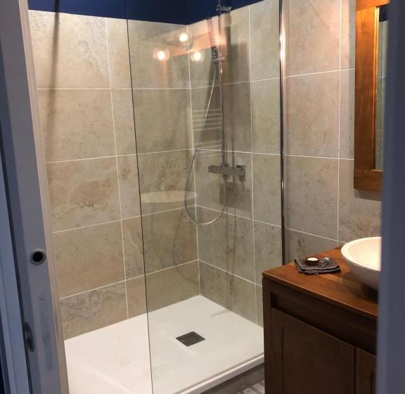 スタンダードルーム, Restaurant La Place