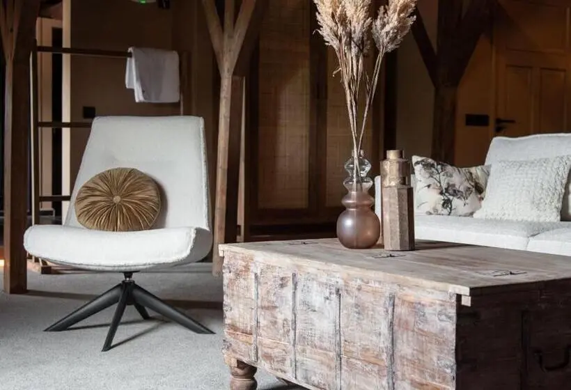 スーペリアースイート, B&b Slapen Bij Dkw