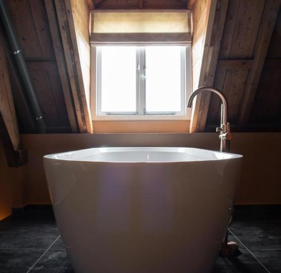 スーペリアースイート, B&b Slapen Bij Dkw