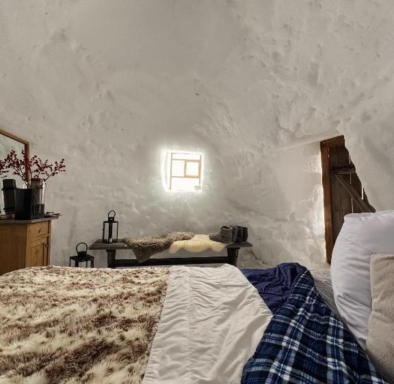 چادر با خدمات رفاهی استاندارد, Mount74