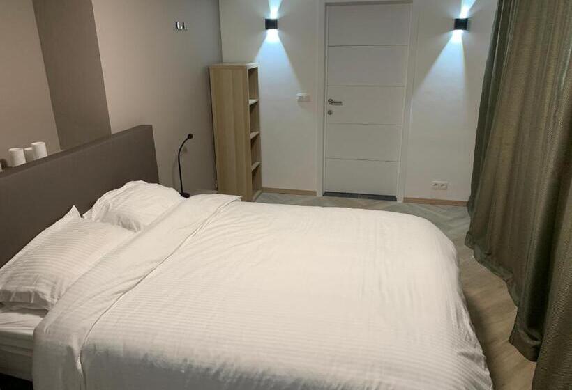 اتاق استاندارد با چشمانداز استخر, Durbuy House Le Noyer