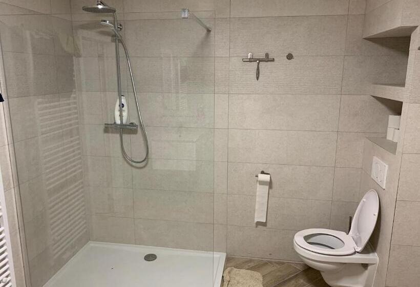 اتاق خانوادگی, Durbuy House Le Noyer