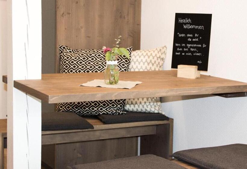 إستوديو قياسى, Alte Schmiede