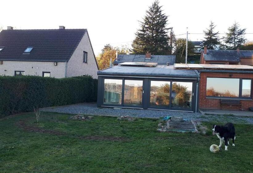 اتاق استاندارد, Le Coeur Sur La Main