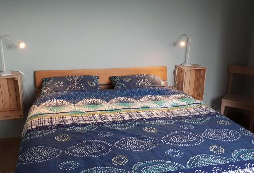 اتاق استاندارد, Le Coeur Sur La Main