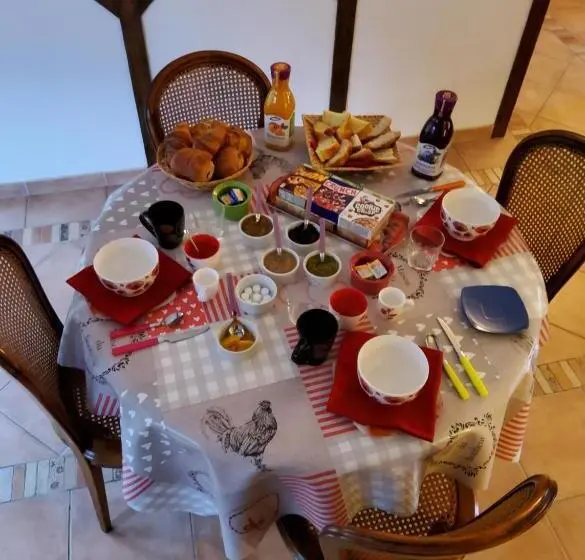 スタンダードルーム, Chez Jollyjune, à Moins D Une Heure Du Mont Saint Michel
