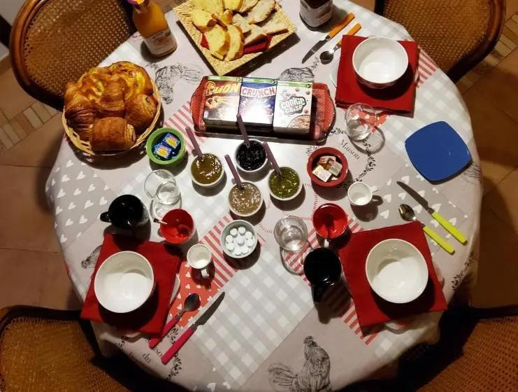ファミリールーム, Chez Jollyjune, à Moins D Une Heure Du Mont Saint Michel