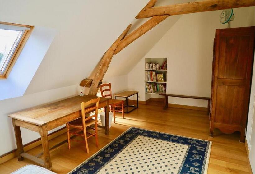 Quarto Estandar Banheiro Compartilhado, Ferme Des Trois Poiriers, Teloché