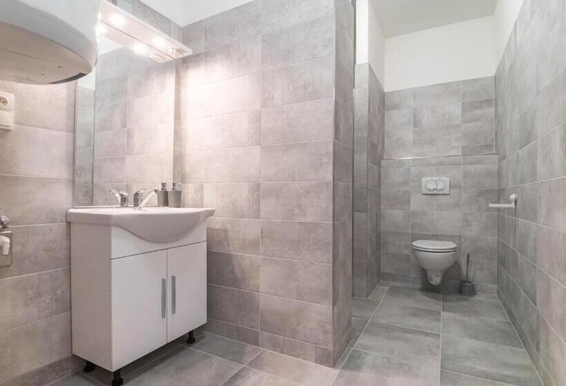 Апартаменты 2 Спальни, Ubytování Na Nové